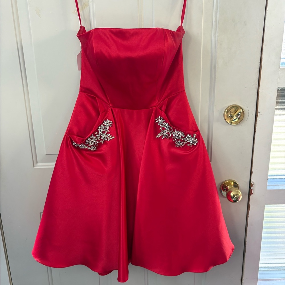Elegant Red Grade 8 Dress with Embellishments on the Pockets